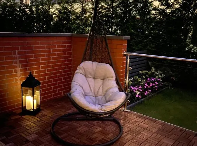 Bialy W Rewalu Апартаменты *